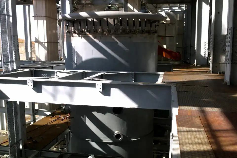 How does ENIVO secure a vertical-kiln line?